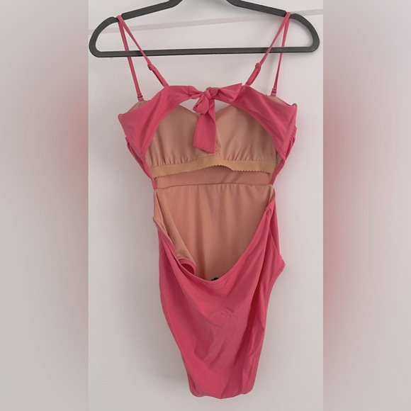 Be summer chic at the pool! JCrew’s Iconic Cutout tie-back one piece - Picture 6 of 6